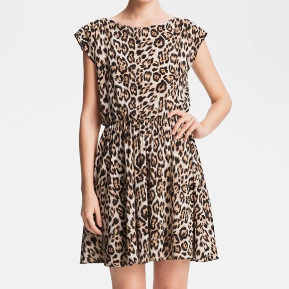 Alice + Olivia Dresses & Skirts - ALICE + OLIVIA Leopard Print Dress Size Small